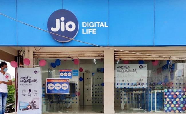 38-JIO-POINT-STORES-IN-AP