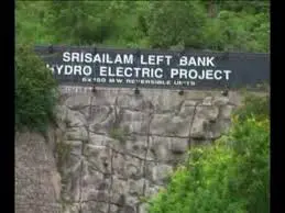 9-TRAPPED-IN-SRISAILAM-HYDROELECTRIC-PROJECT