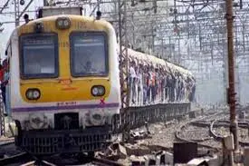 MUMBAI-TRAINS-ALLOW-PUBLIC-FROM-FEBRUARY-1ST