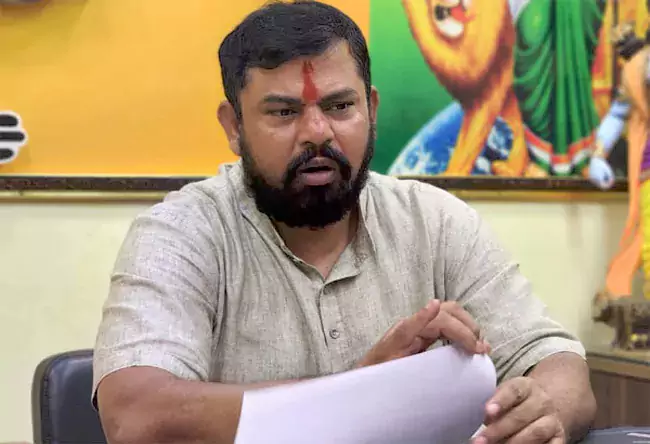 Raja Singh Quits BJP Telangana Leadership Row Erupts