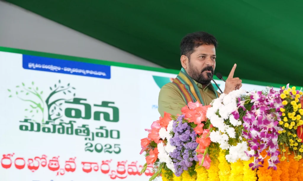 TELANGANA-CM-PLEDGES-60-ASSEMBLY-SEATS-FOR-WOMEN