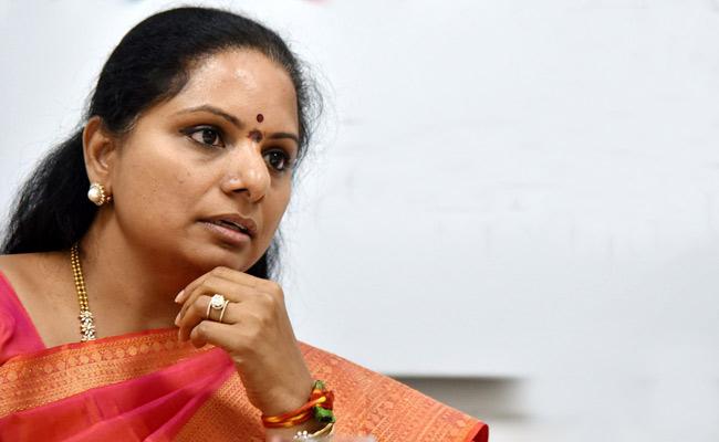 TELANGANA-ICON’S-STATUE-PLAN-HALTED - KAVITHA-SLAMS-CM’S-RULE