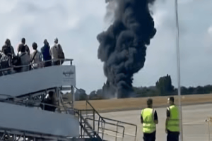 jet-crashes-at-london-southend-airport