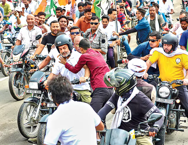 Rahul Gandhi Slams ECI, Vows to Stop Bihar Vote Rigging