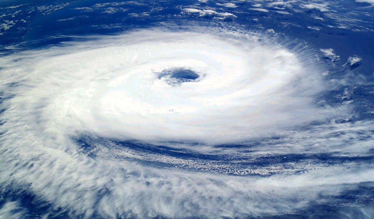 Montha’s Menace: AP Faces Fierce Cyclone Onslaught | The2States ...