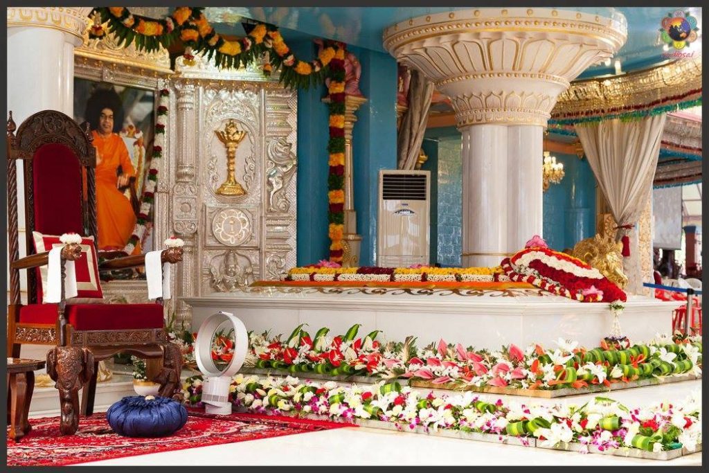 SATYA-SAI'S-LEGACY:-MODI'S-SACRED-PILGRIMAGE-BECKONS